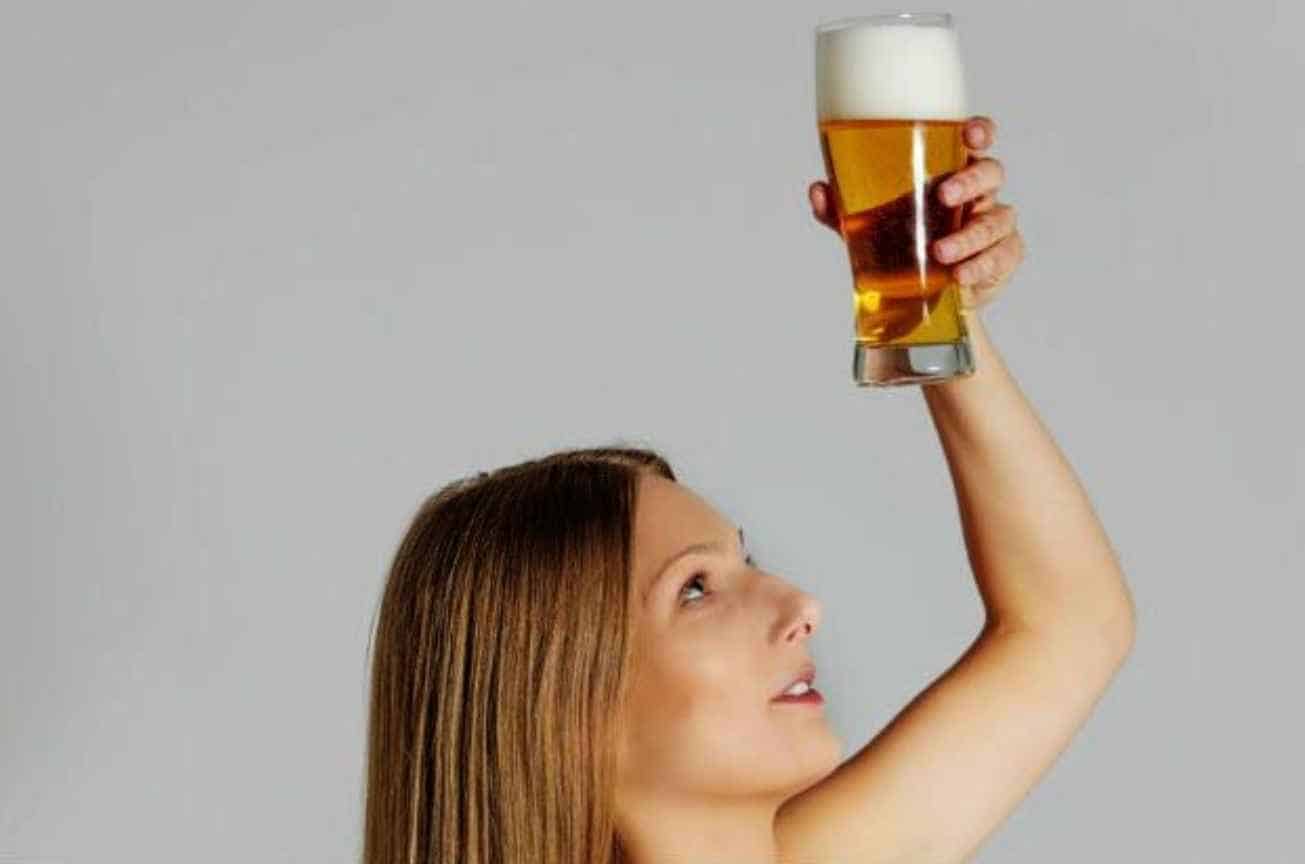 Benefits of Drinking Beer on Your Hair