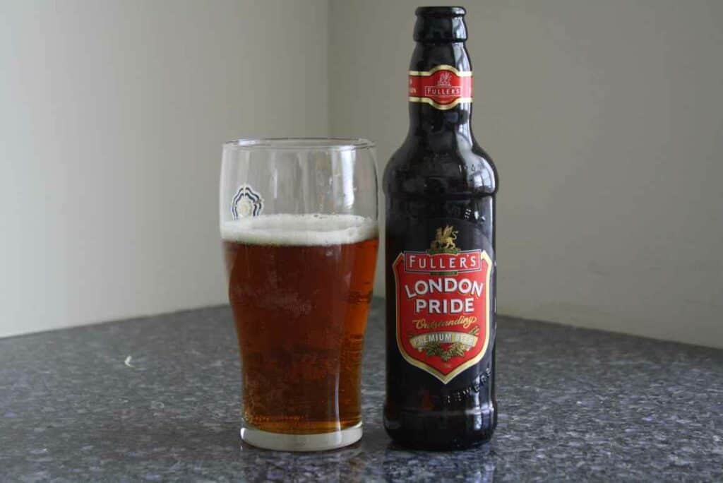 16 Most Popular English Beers (Guide Before You Try)