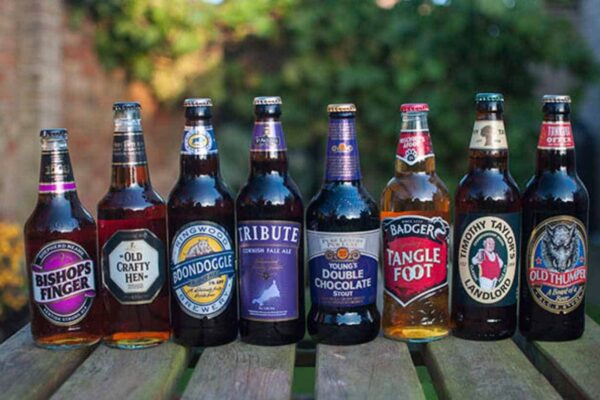 16 Most Popular English Beers (Guide Before You Try)