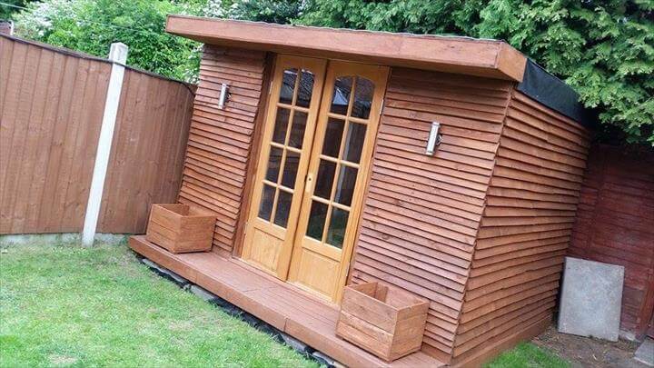 5 Mini Pallet Cabin or Storage Shed