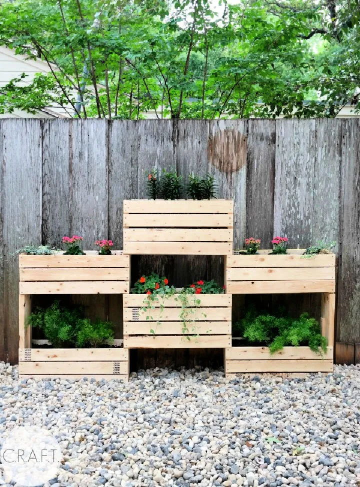 25 Beautiful DIY Fence Planter Ideas for Your Garden