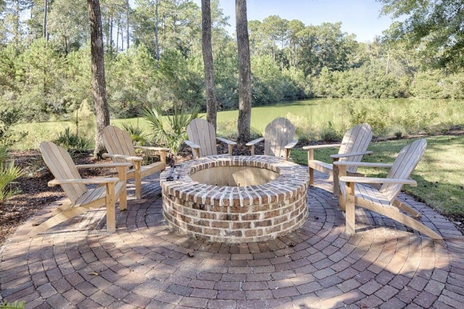 Build a Brick-and-Mortar Firepit