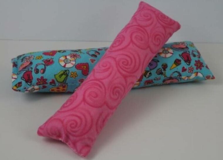 Catnip Kicker Toy by Nifty Thrifty DIYer