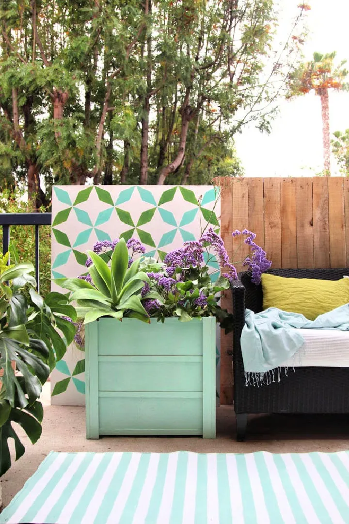  DIY $10 Wood Planter Box