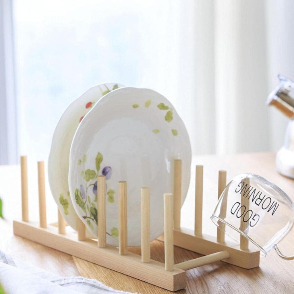 25 DIY Plate Rack Ideas