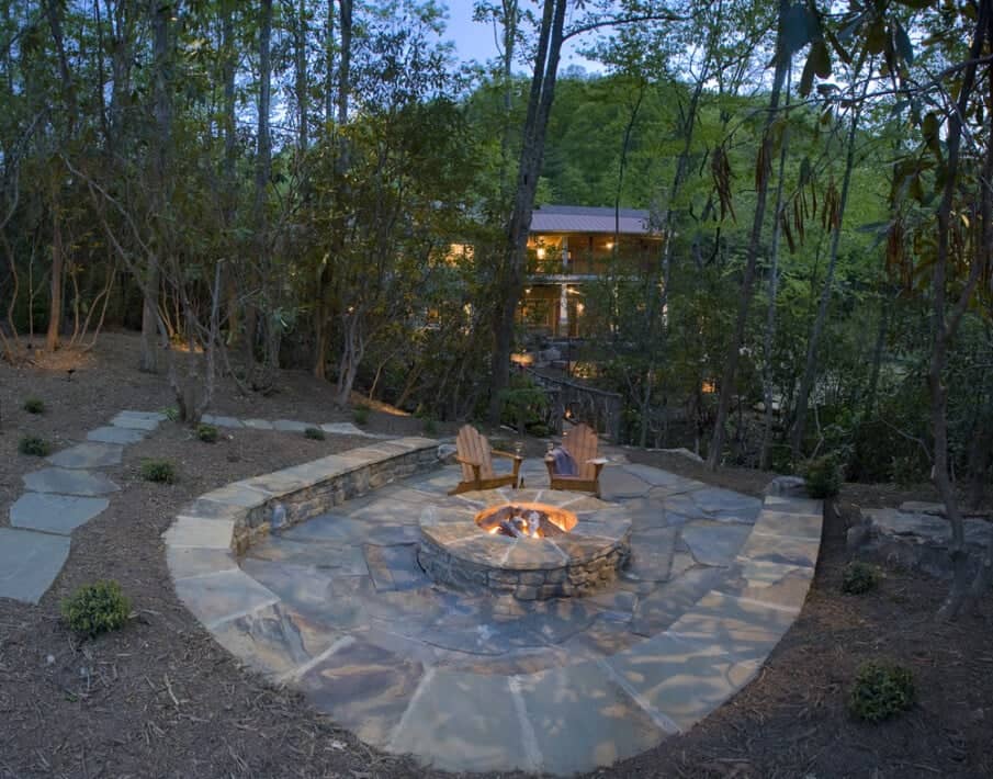 Design a Flagstone Firepit to Match the Patio