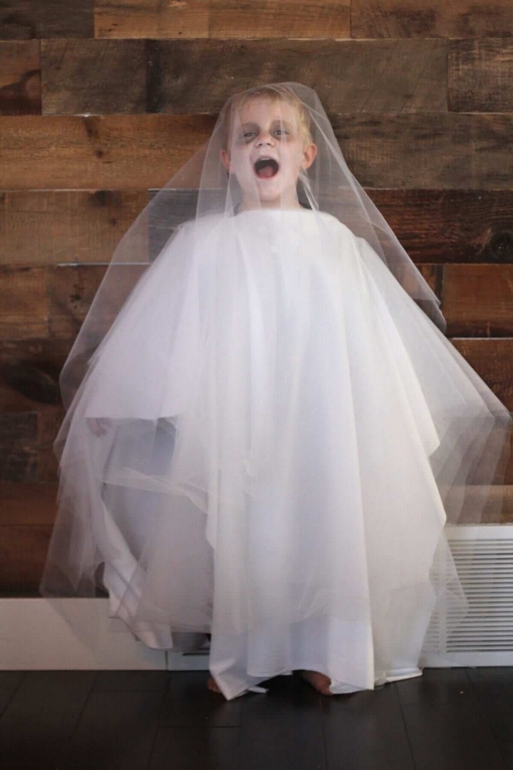 Easy Ghost Costume