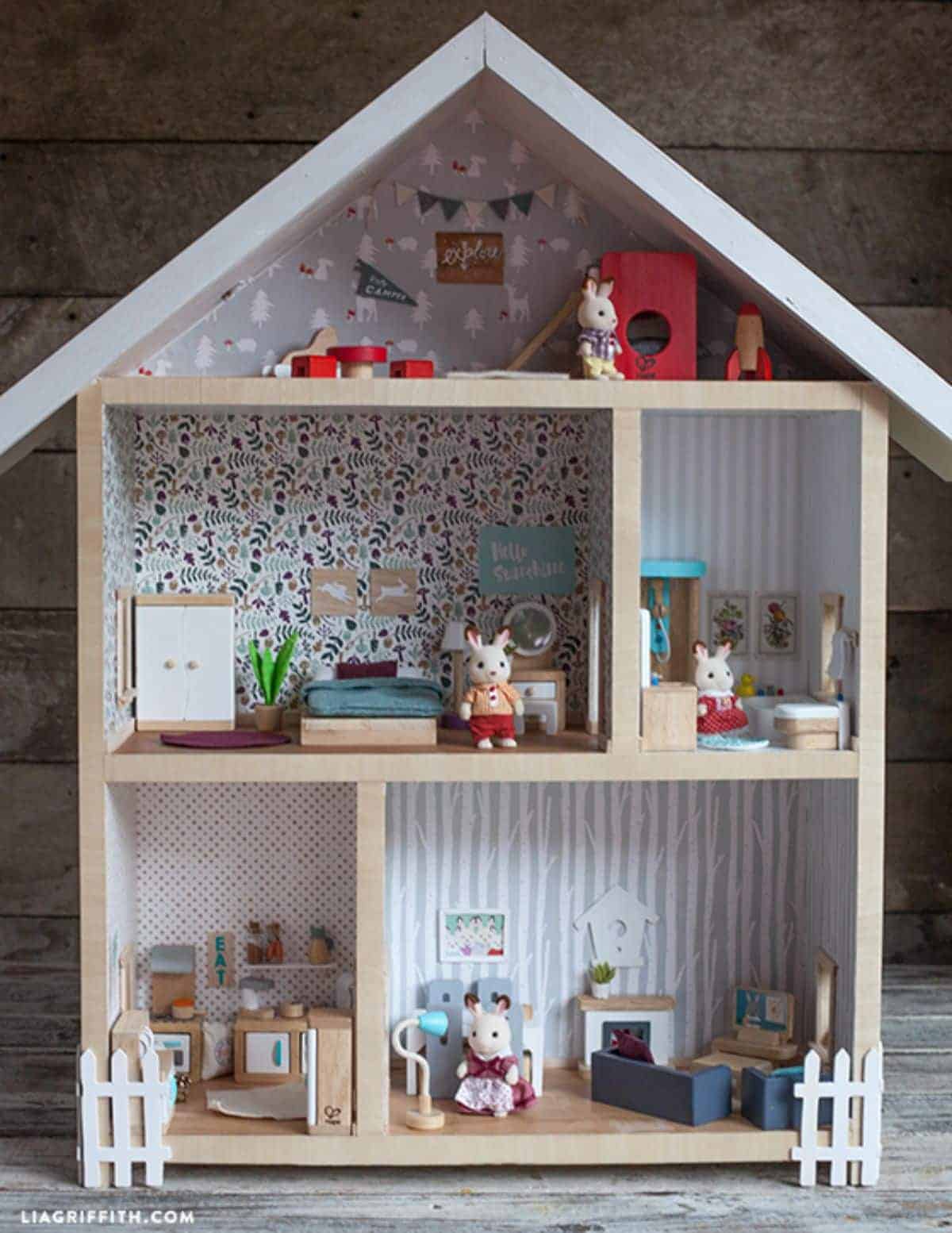 Family of Bunnies Mini House