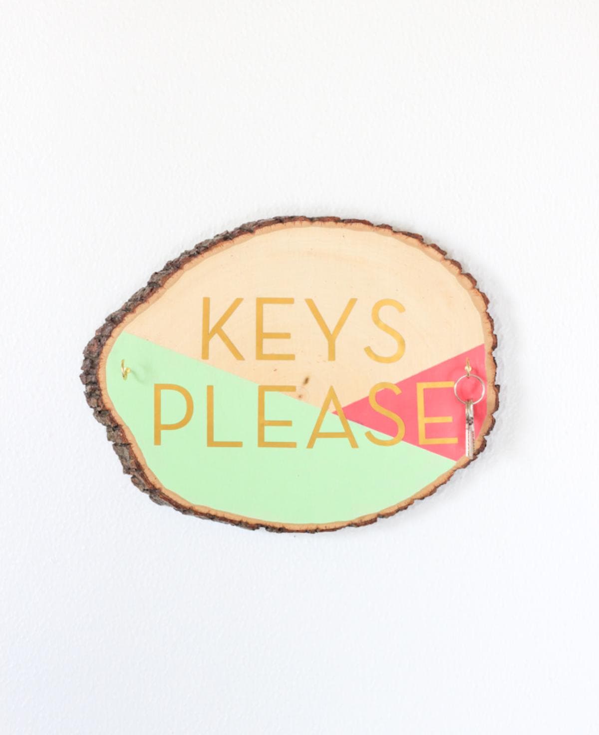 Fashionable Wooden Key Holder DIY