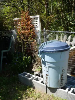 Garbage Can Compost Tumbler