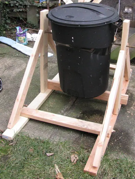 Garbage Can Composter