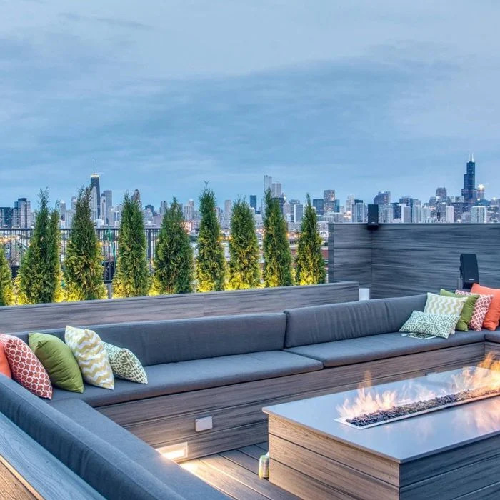 Gather Round a DIY Fire Table