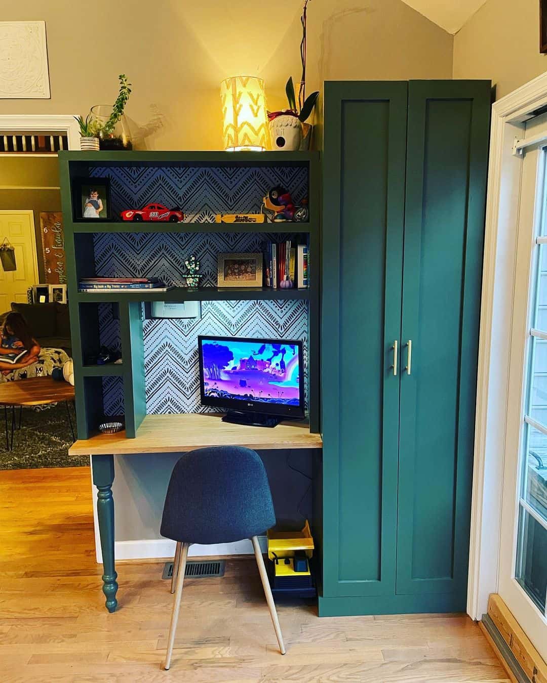 Green Desk With Storage -Desk Ideas For Small Spaces