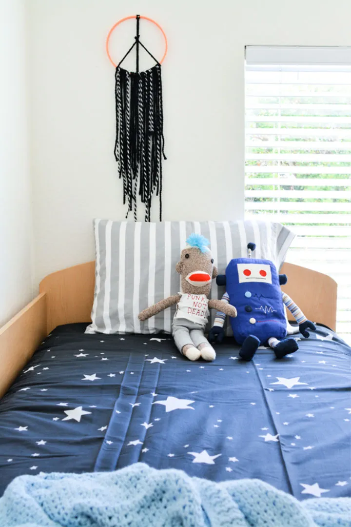 How To Make A Dreamcatcher With Yarn