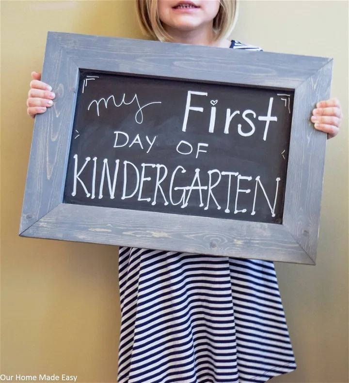 How to Make a DIY Chalkboard Sign