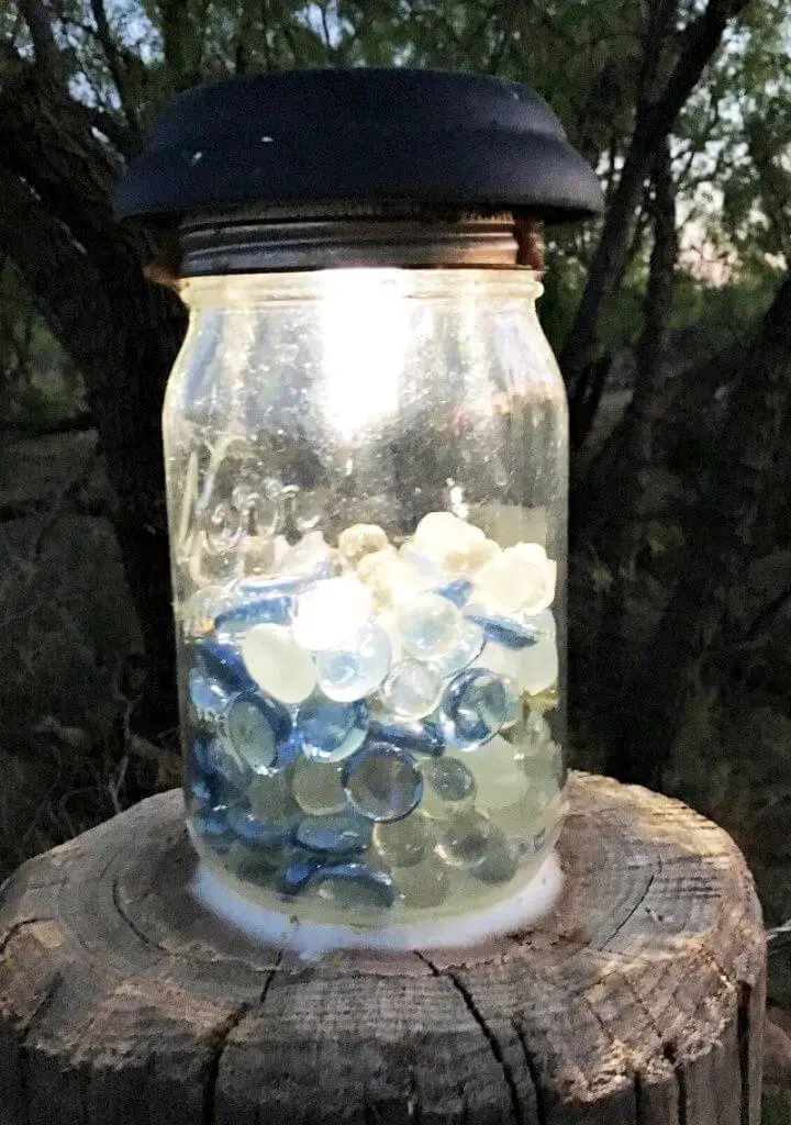 Inexpensive Mason Jar Solar Lights