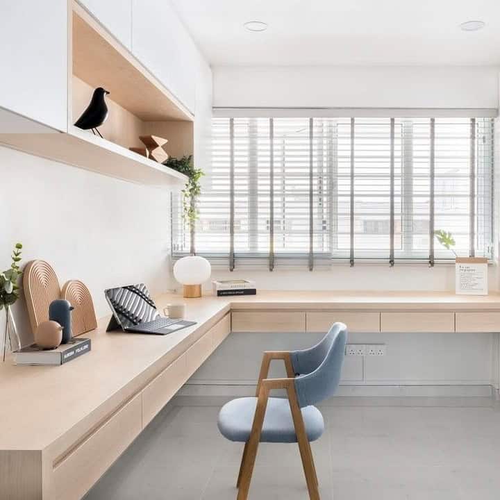 Large L-Shaped Desk
