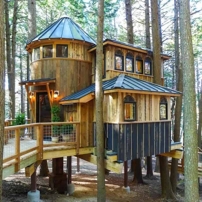 Magical Maine Treehouse
