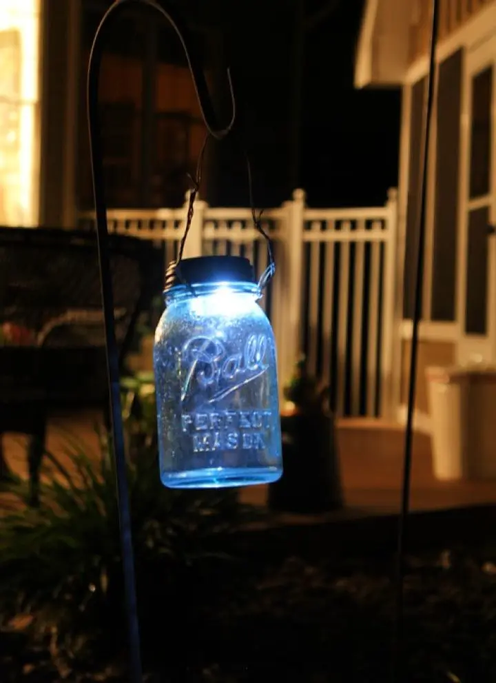 Make Your Own Mason Jar Solar Light