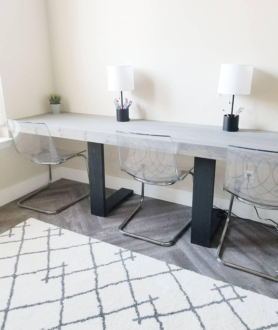 Modern Desk With Transparent Desk Chair