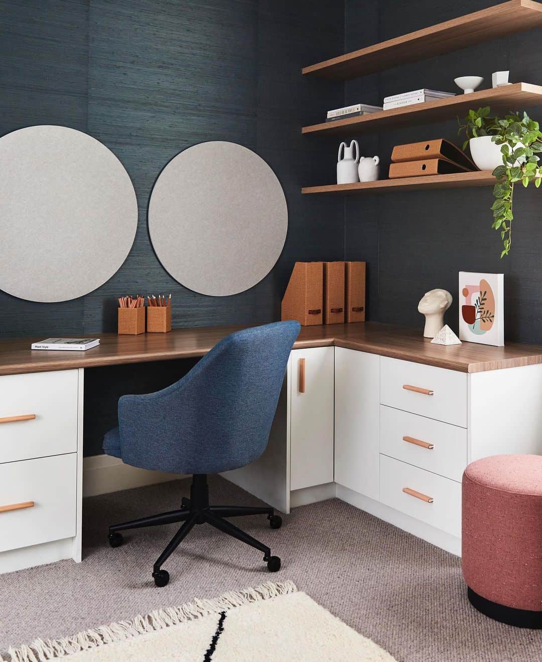 Modern L-Shaped Desk With Floating Shelves