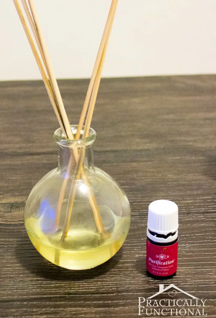 Simple Reed Diffuser Step-by-Step Instructions