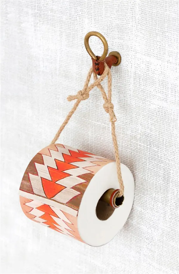 Super Simple String Holder