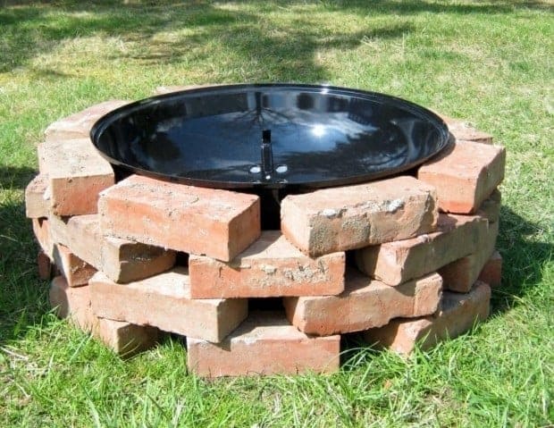 Use a Steel Bowl on Top of a Simple Brick Fire