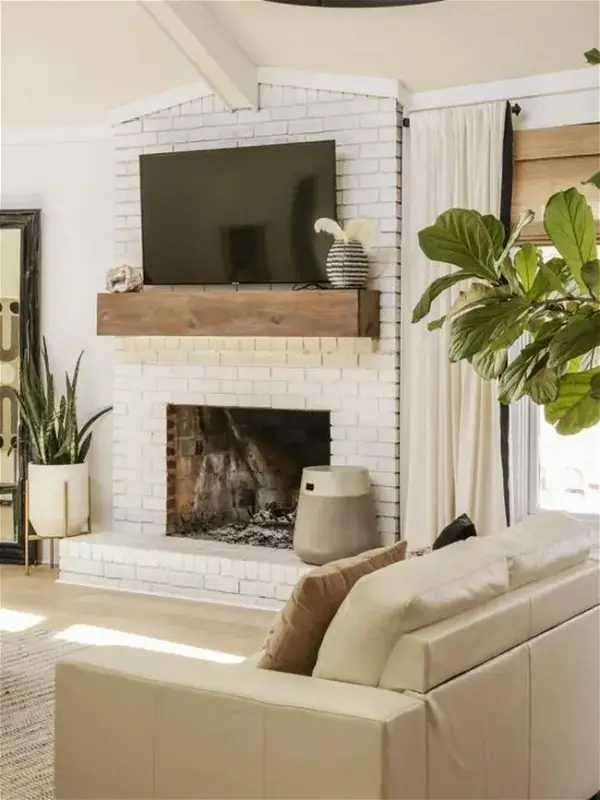 21 Practical DIY Fireplace Mantel Concepts for Functional Decor