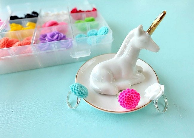 Handmade Gift Ring Using Floral Cabochons:
