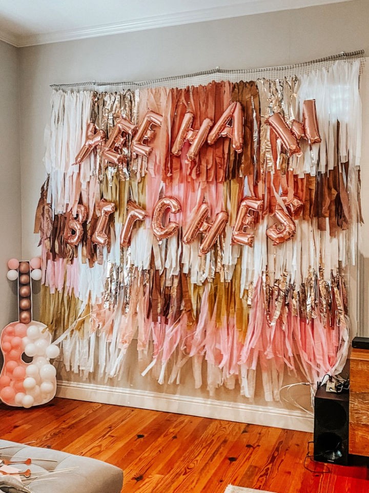 Homemade Streamer Photo Backdrop