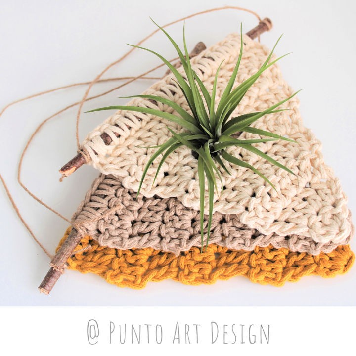 Crochet Wall Air Plant Holder – Step by Step Instructions