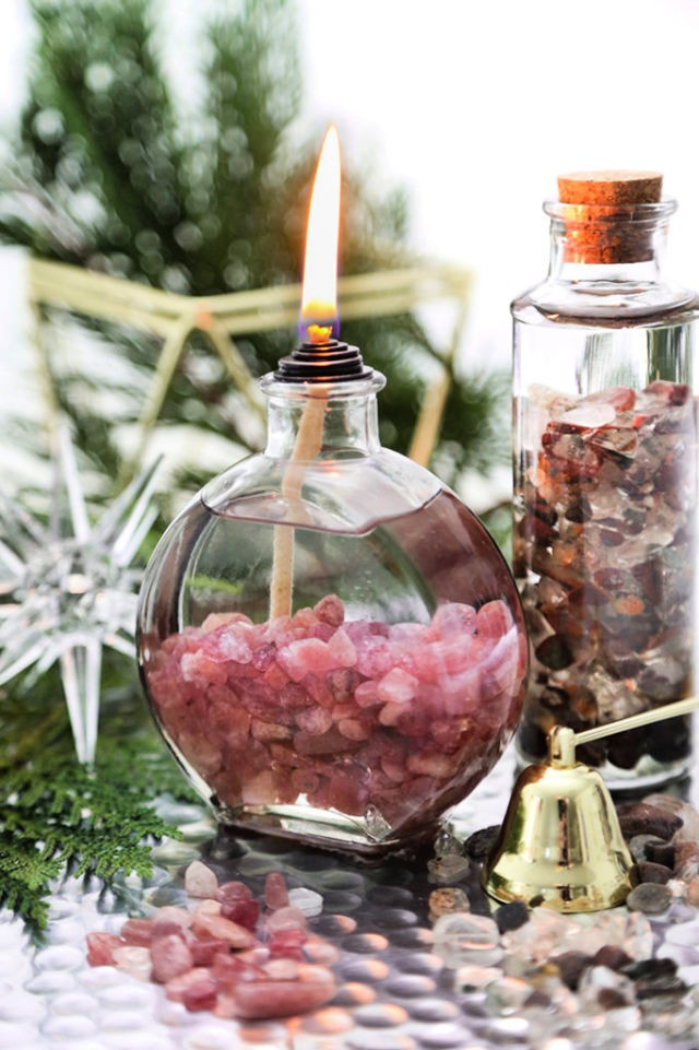 15 Easy DIY Oil Lamp Ideas for a Warm Glow