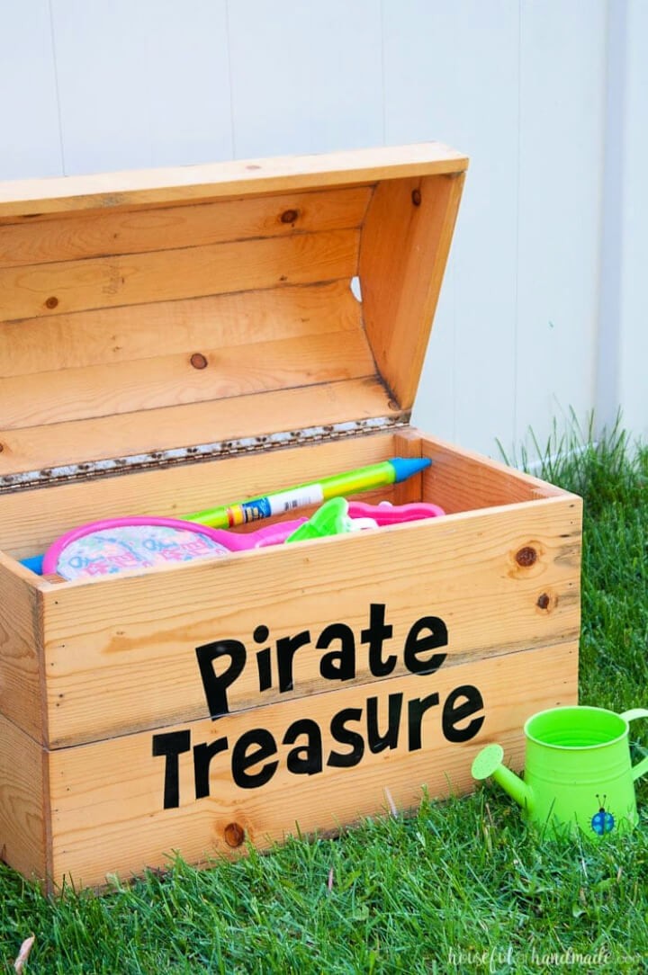 Treasure Chest Toy Storage Box