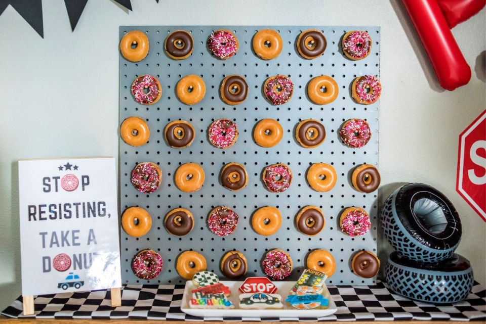 25 Fun and Easy DIY Donut Wall Ideas for Your Next Party