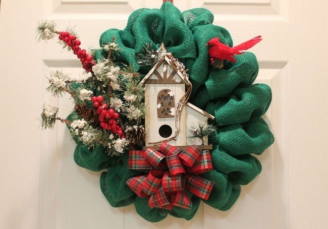 Christmas Wreath Woodland Bird House: