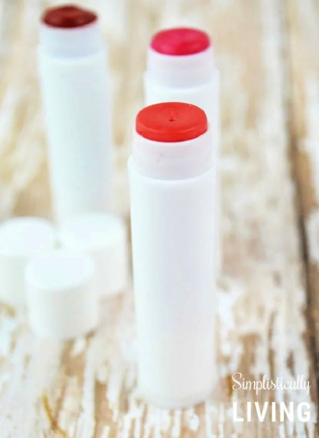Make Your Own Lipstick With Step-by-Step Instructions
