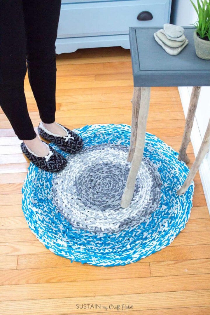 Finger Crochet Round T-shirt Rag Rug – Free Pattern
