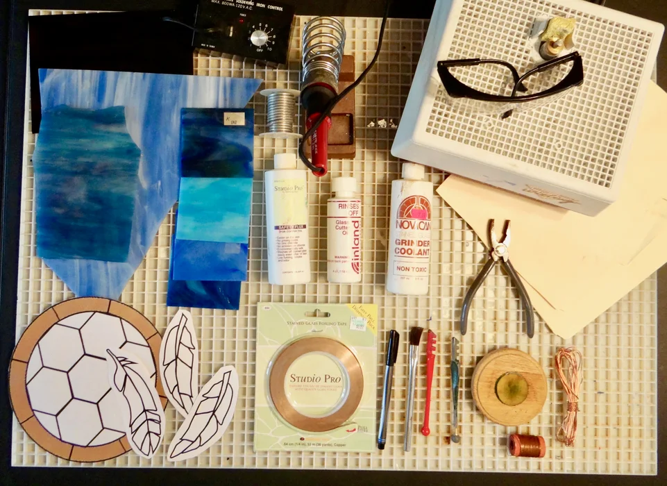 How to Create a Beautiful Dreamcatcher-Inspired Suncatcher?