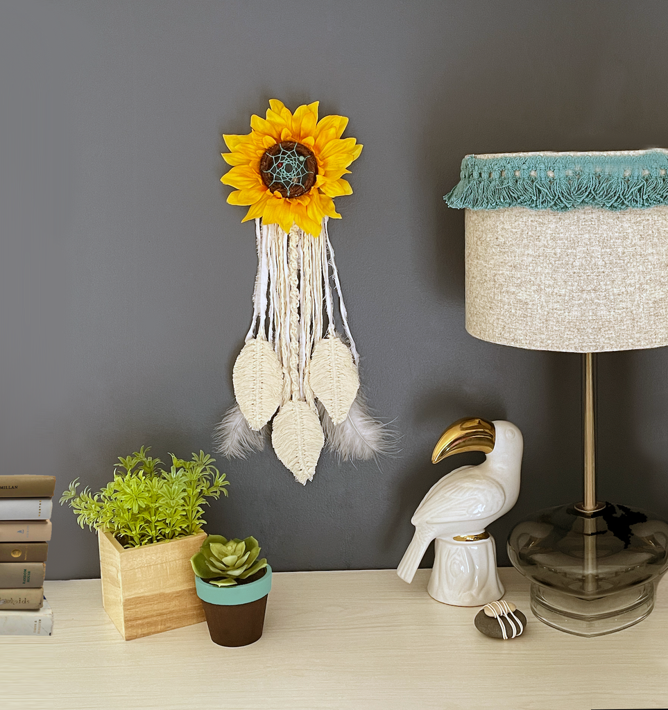 diy-sunflower-dreamcatcher