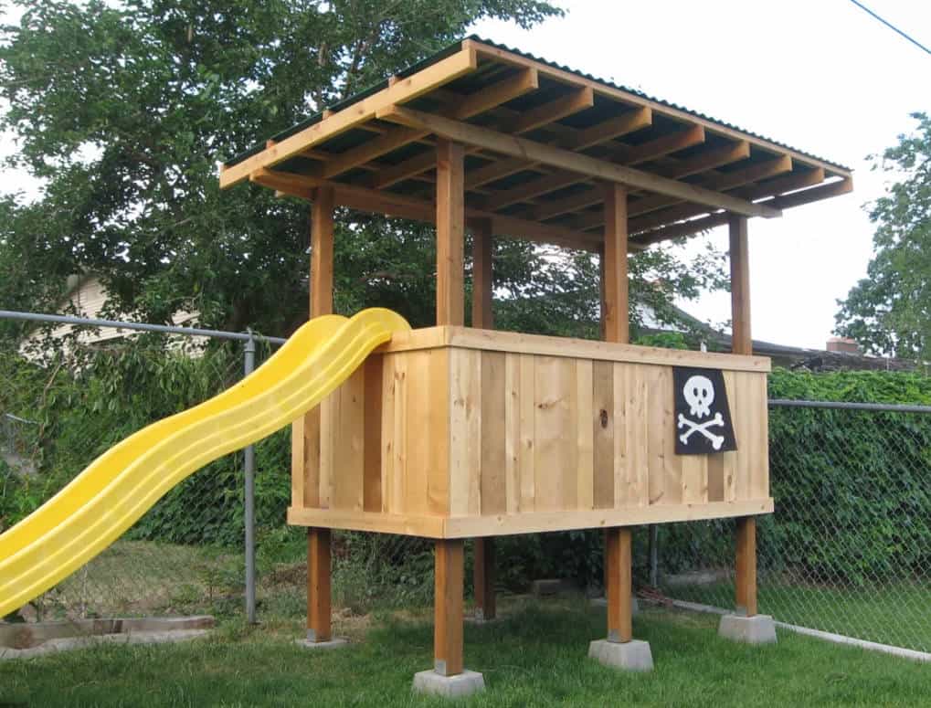 diy-treeless-tree-house-playground